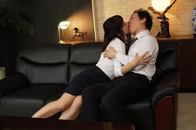 Vợ dối chồng tăng ca để ở lại làm tình với sếp